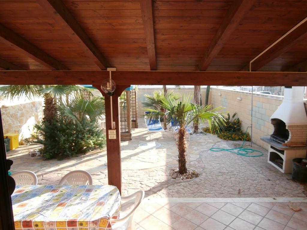 Villa Grandioso Sant Isidoro  Exteriör bild